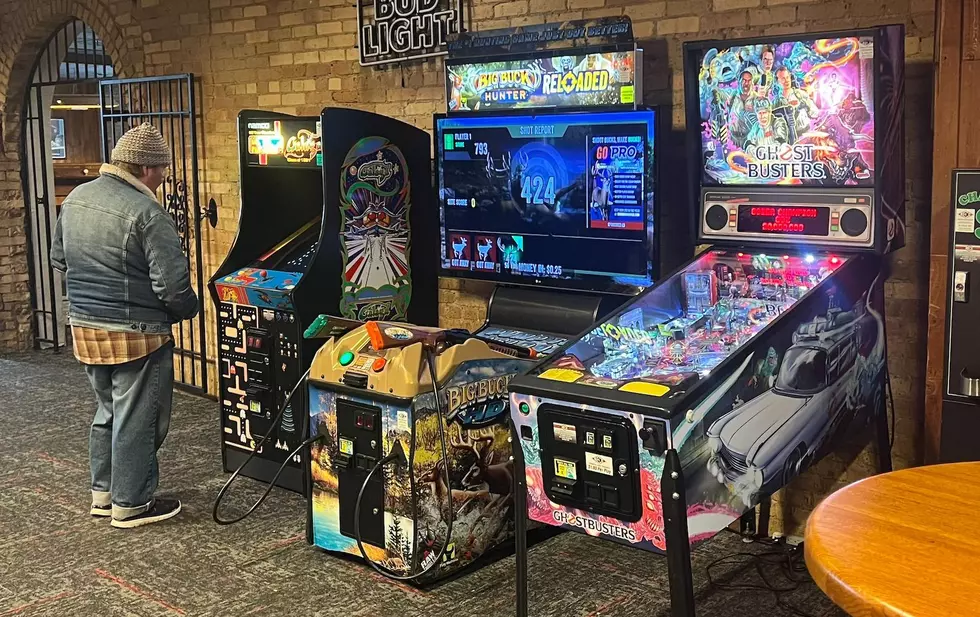Grab Some Quarters for Classic Games at Red Carpet Nightclub