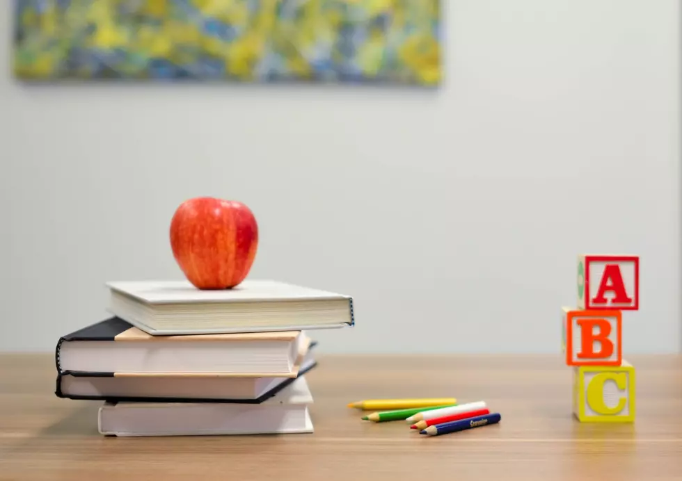Nominate Your Teacher to be Mix 94.9’s “Teacher of the Month”